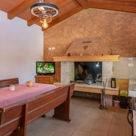 Feriehus Ana-marija With Pool & Panoramic Nature Views