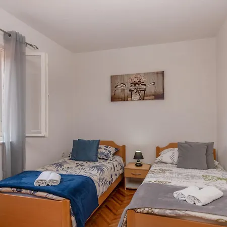 Ana-marija With Pool & Panoramic Nature Views Feriehus *