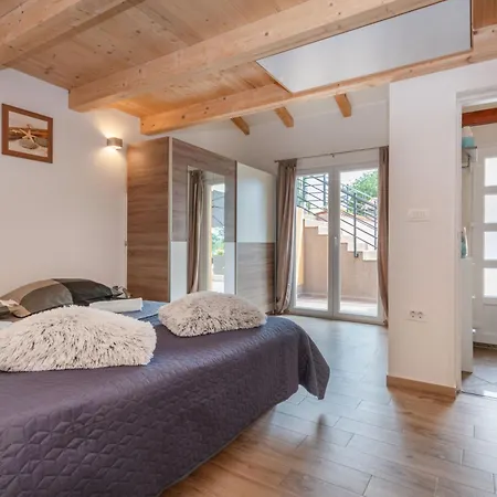 Ana-marija With Pool & Panoramic Nature Views Feriehus