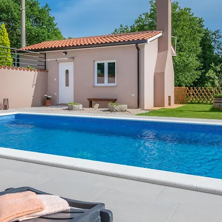 Feriehus Ana-marija With Pool & Panoramic Nature Views Nedeščina