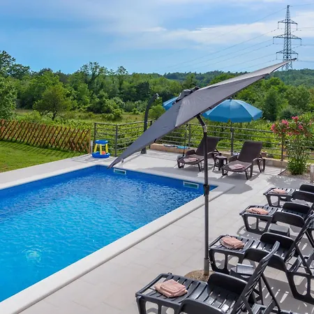 Ana-marija With Pool & Panoramic Nature Views Feriehus