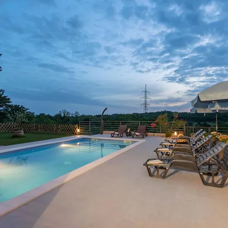 Ana-marija With Pool & Panoramic Nature Views بيت للعطل *