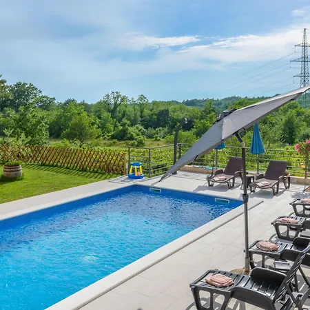 Дом отдыха Ana-marija With Pool & Panoramic Nature Views Nedescina