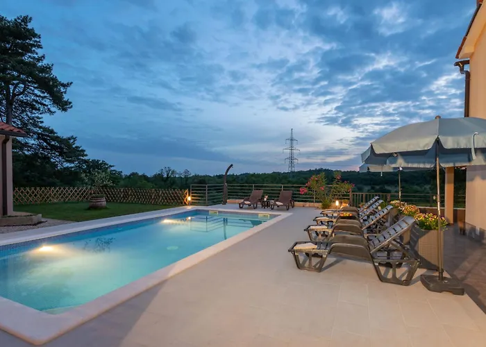 Ana-marija With Pool & Panoramic Nature Views Prázdninový dům *
